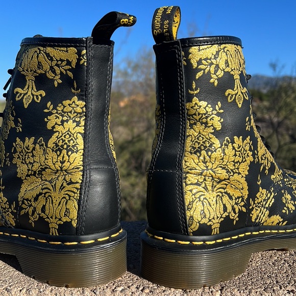 ✨ Sparkling Gold Flocked Floral Dr. Martens Glitter 1460W Boots New⁉️✨ - Picture 13 of 17